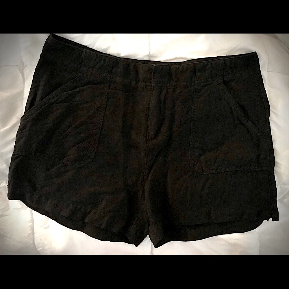 Sanctuary Navy Linen blend Shorts sz 29 32” Waist